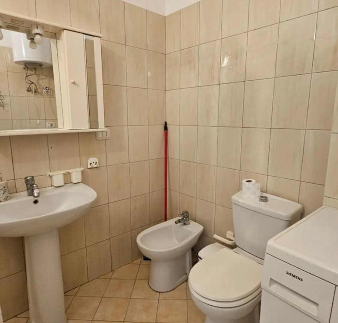 Big Apartment By The Adriatic Sea Дуррес