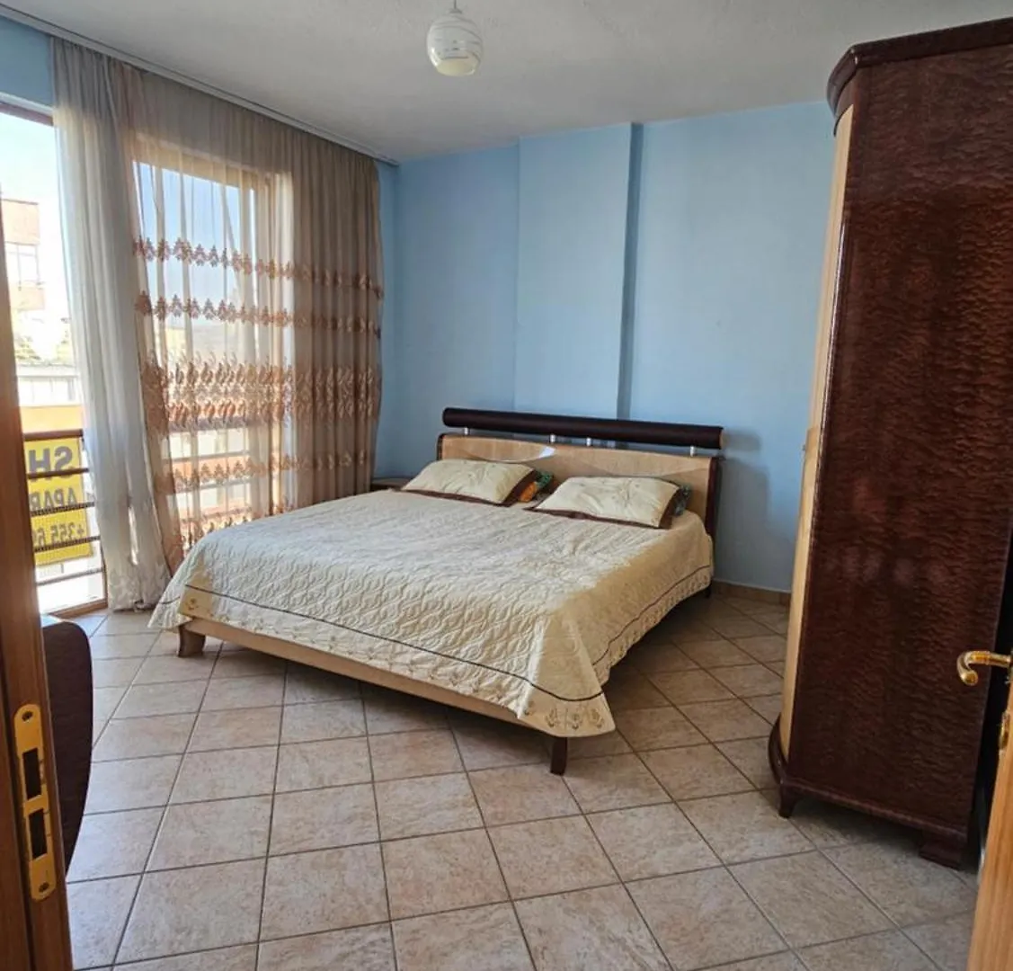 Big Apartment By The Adriatic Sea Durrës