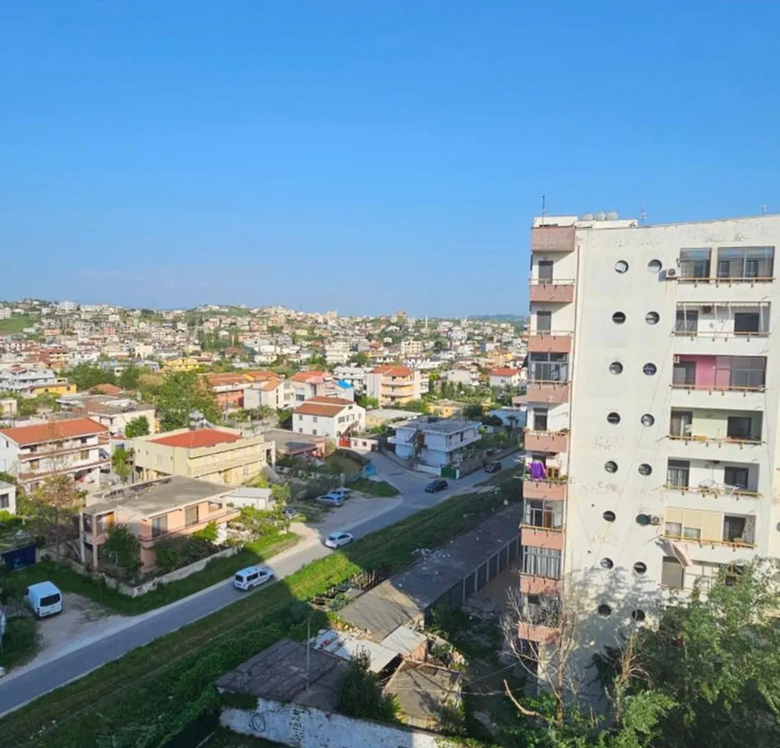 Big Apartment By The Adriatic Sea Durrës